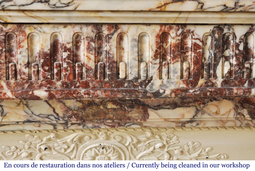 Cheminée ancienne de style Louis XVI, à rudentures, en Onyx rouge-1