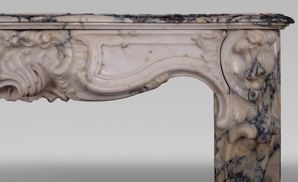 Cheminée ancienne de style Louis XV baroque en marbre Paonazzo-12
