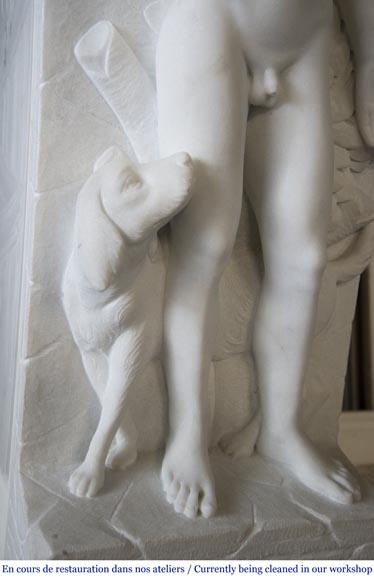 Cheminée en marbre de Carrare à décor d'Adam et Eve-7