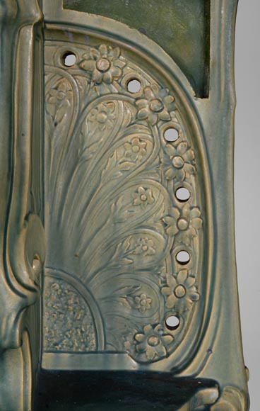 Rare cheminée Art Nouveau en céramique émaillée, vers 1900-11