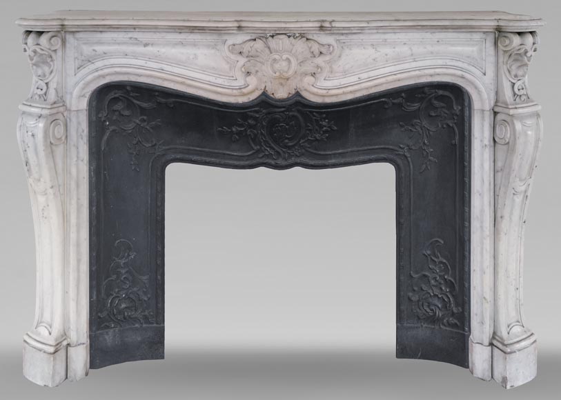 Belle cheminée de style Louis XV en marbre de Carrare-0