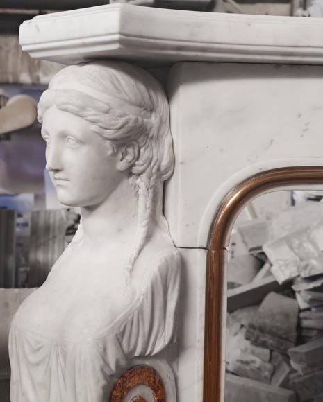 Cheminée en marbre statuaire aux cariatides et plaquage de marbre Brocatelle-4