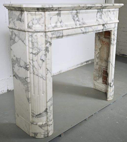 Cheminée de style Louis XVI en marbre Arabescato-3