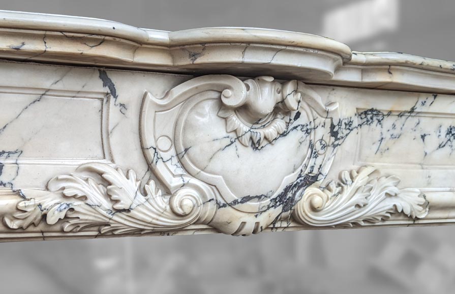 Cheminée de style Régence en marbre Paonazzo, XIXe siècle-2