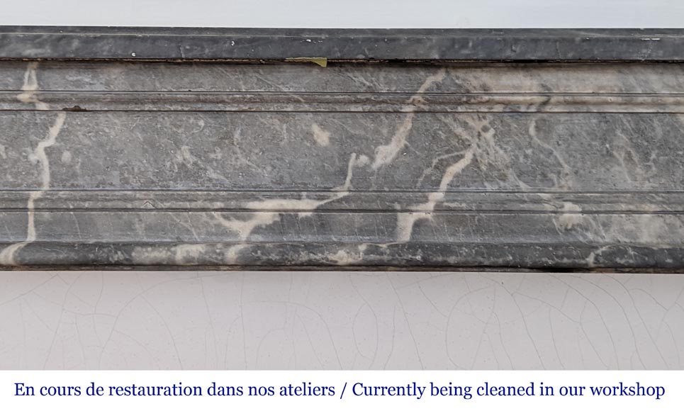 Cheminée d'époque Louis XVI en marbre Gris des Ardennes-1