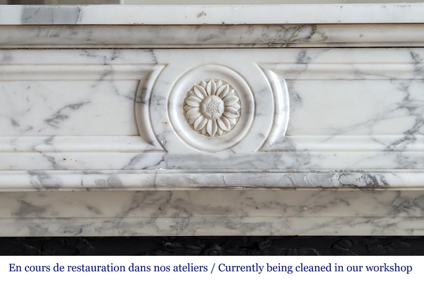 Cheminée de style Louis XVI en marbre Arabescato-1