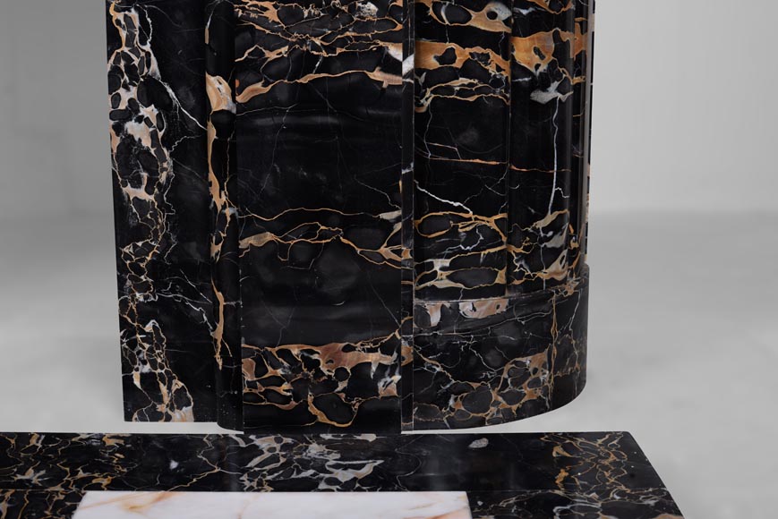 Importante cheminée Art Déco en marbre Portor-10