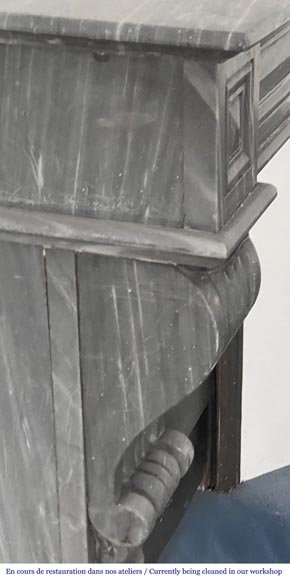 Cheminée de style Napoléon III modèle Capucine en marbre bleu Turquin-3