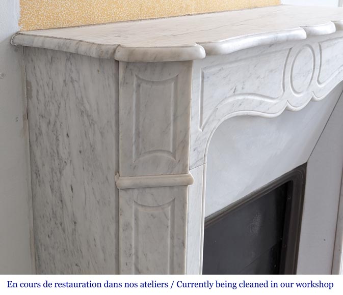 Cheminée de style Louis XV modèle Pompadour en marbre de Carrare-3