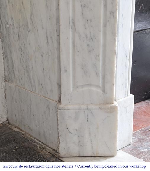 Cheminée de style Louis XV modèle Pompadour en marbre de Carrare-4