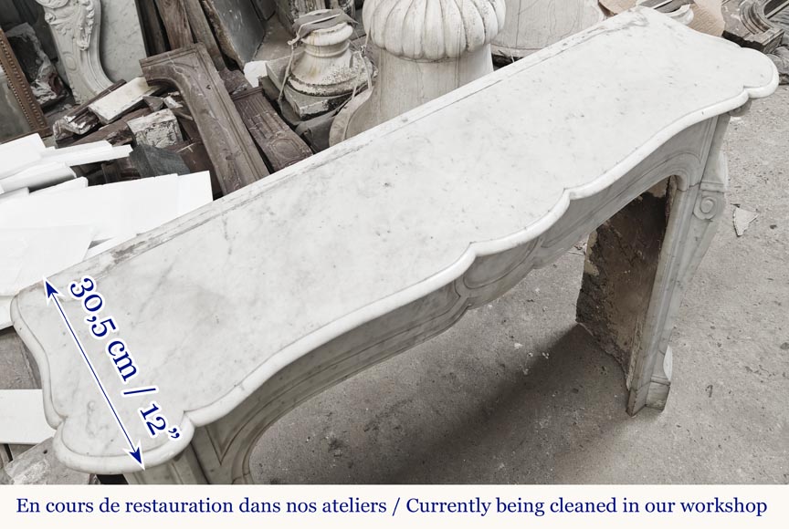 Cheminée de style Louis XV modèle Pompadour, en marbre de Carrare-8