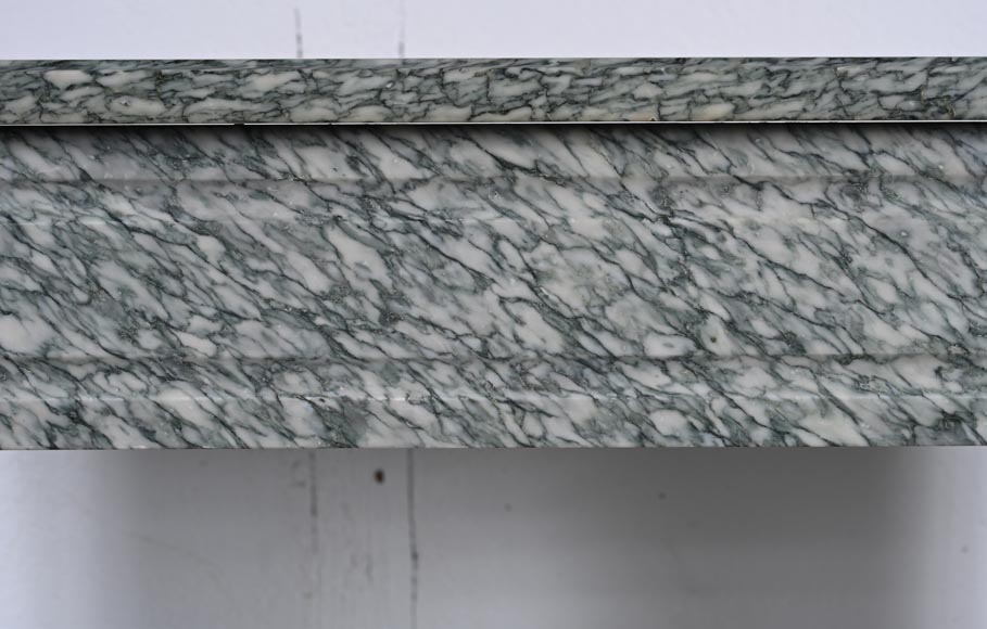 Cheminée de style Louis XVI en marbre Vert d'Estours-1