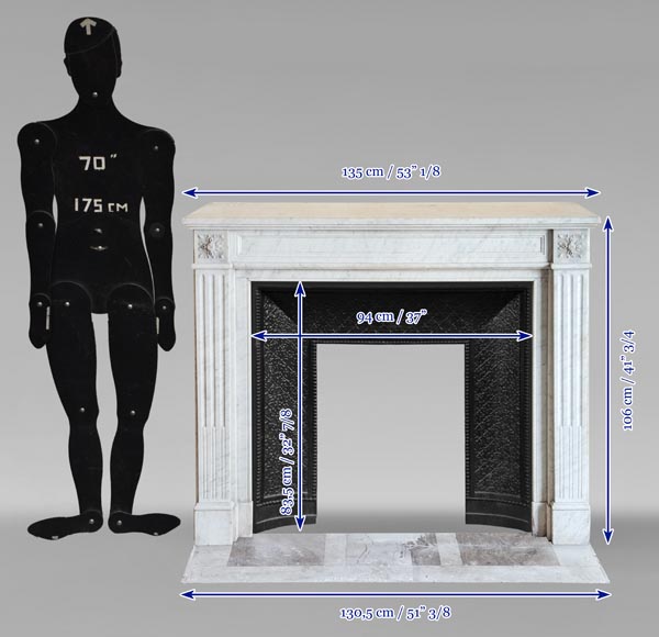 Cheminée de style Louis XVI en marbre de Carrare aux rosaces-10