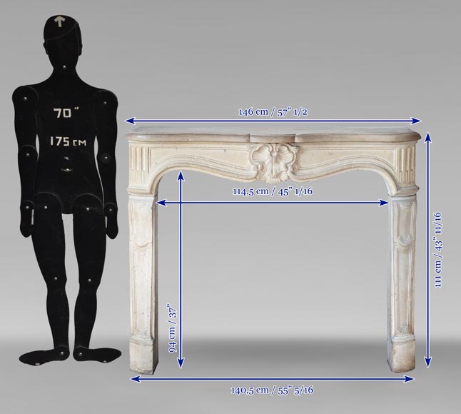 Cheminée d'époque Louis XV à coquille sculptée en pierre, XVIIIe siècle-10