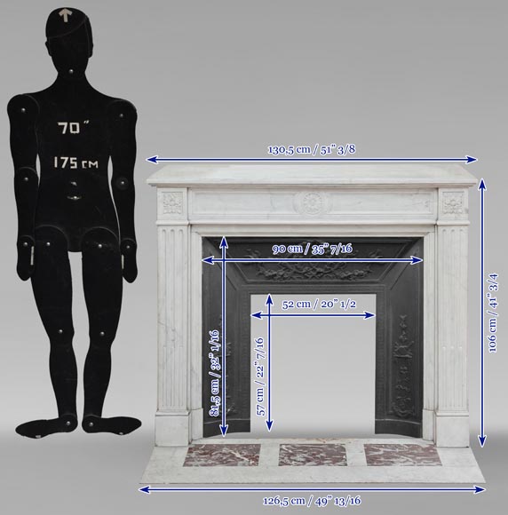 Cheminée de style Louis XVI au tournesol sculptée en marbre de Carrare-10