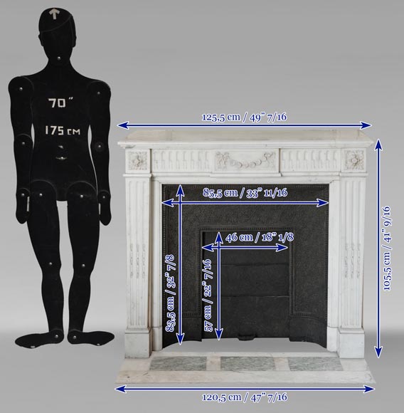 Cheminée de style Louis XVI en marbre demi statuaire ornée d'une frise de fleurs-12