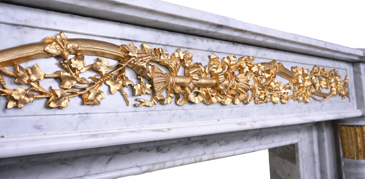 Cheminée Louis XVI en marbre blanc et bronzes dorés Cheminée Louis XVI en marbre blanc et bronzes dorés-2