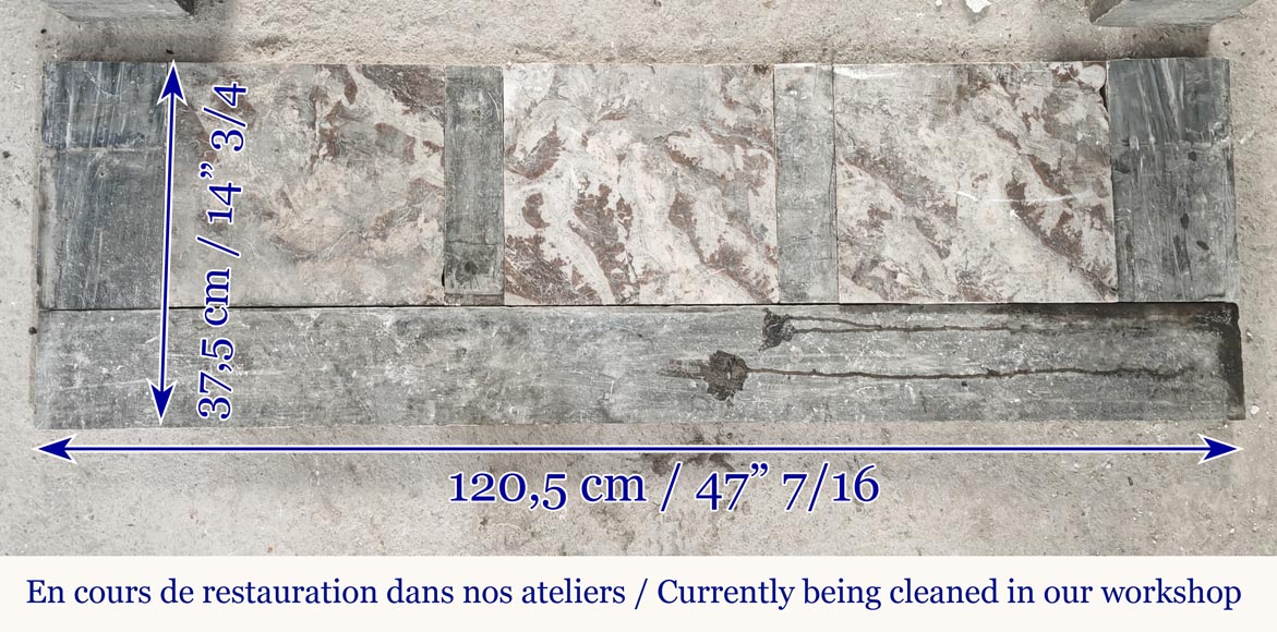 Cheminée de style Louis XVI en marbre bleu turquin, à simple cannelure-8