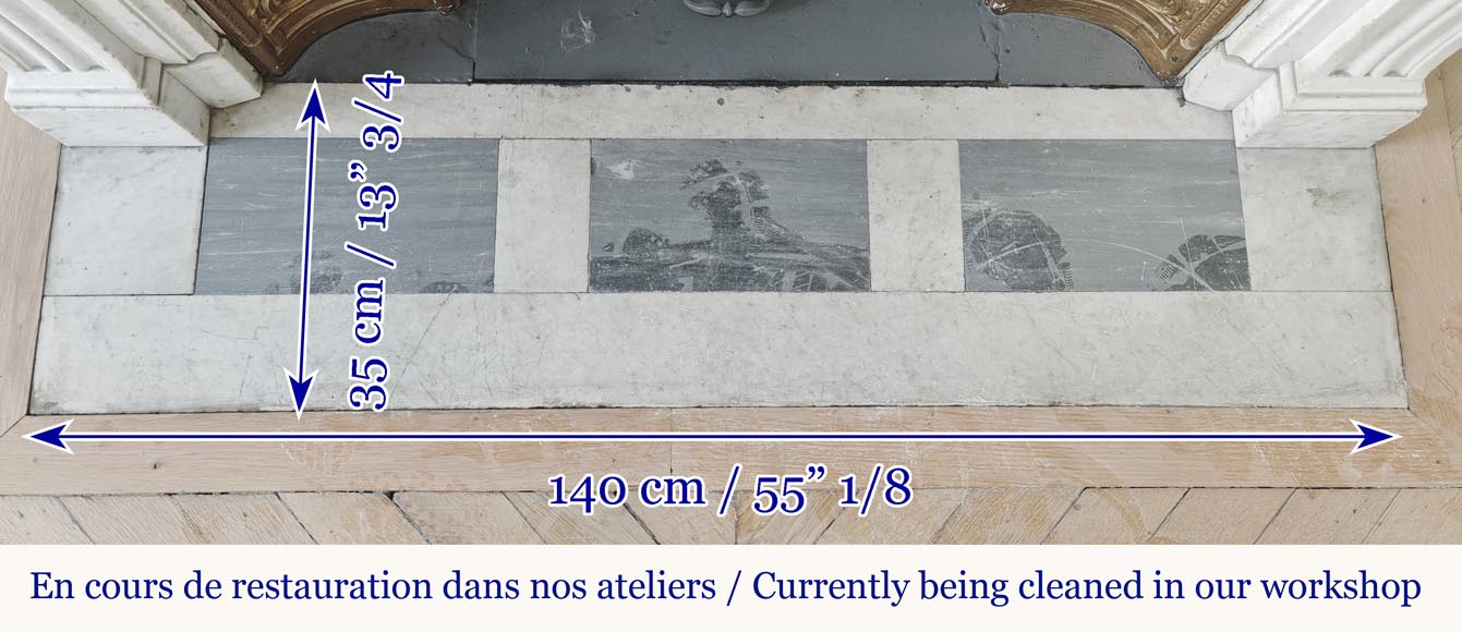 Cheminée de style Louis XVI à feuille d'acanthe, sculptée en marbre de Carrare-11