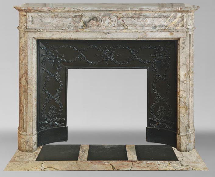 Cheminée de style Louis XVI an angle arrondie, en marbre Sarrancolin-0