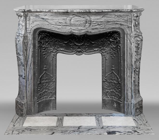 Cheminée de style Louis XV modèle Pompadour, en marbre bleu fleuri-0