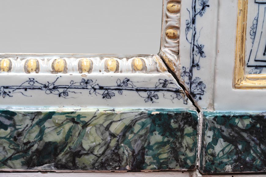 Cheminée en faïence de style Louis XVI, travail italien de la fin du XIXᵉ siècle-7