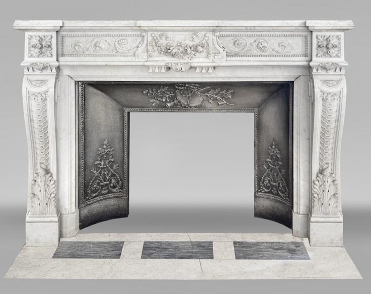 Très belle cheminée de style Louis XVI au très riche décor, sculptée en marbre de Carrare-0