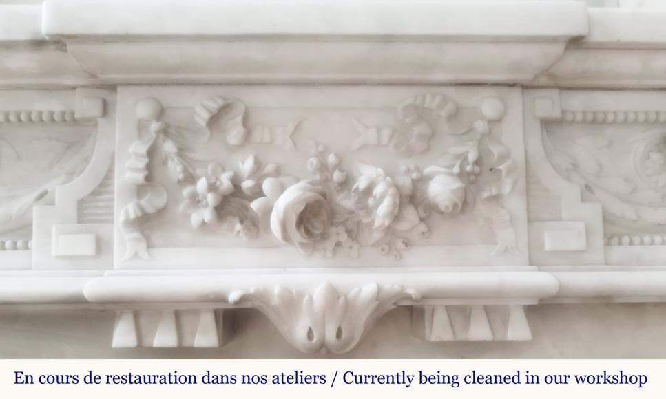 Très belle cheminée de style Louis XVI au très riche décor, sculptée en marbre de Carrare-2