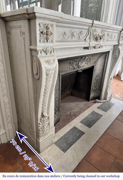 Très belle cheminée de style Louis XVI au très riche décor, sculptée en marbre de Carrare-4