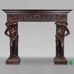 Cheminée monumentale italienne en noyer sculpté, de style néo-Renaissance, vers 1880