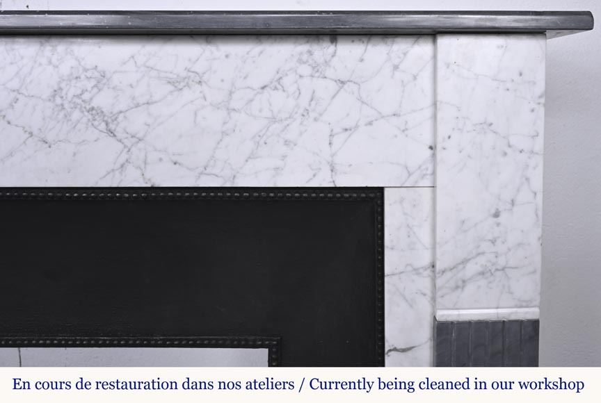 Cheminée de style Art Déco bicolore en marbre de Carrare et Turquin foncé Cheminée de style Art Déco bicolore en marbre de Carrare et Turquin foncé-7