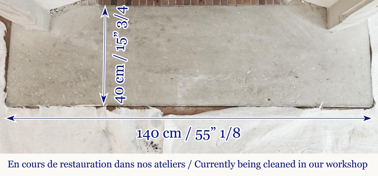 Cheminée de style Louis XV en pierre, décorée d'une coquille-9