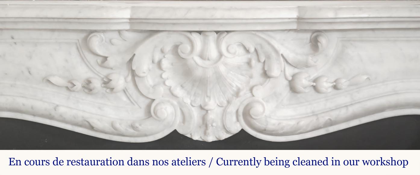 Cheminée de style Louis XV en marbre de Carrare-1