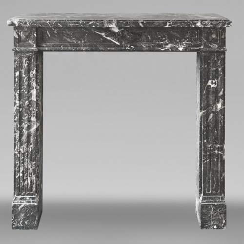 Cheminée d'époque Louis XVI en marbre gris Saint Anne