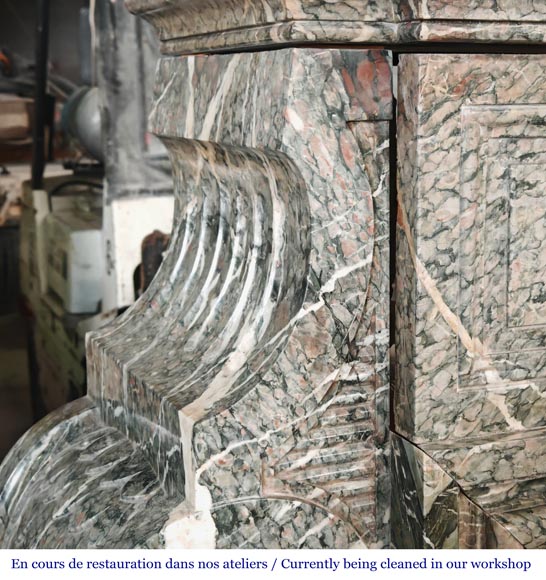 Importante cheminée de style Napoléon III en marbre Campan Importante cheminée de style Napoléon III en marbre Campan-5