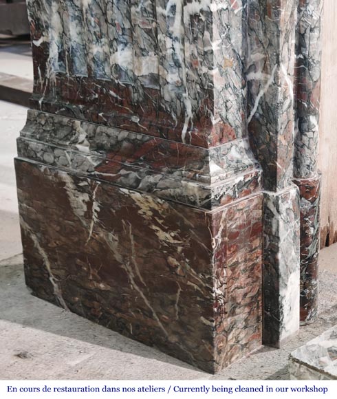 Importante cheminée de style Napoléon III en marbre Campan Importante cheminée de style Napoléon III en marbre Campan-7