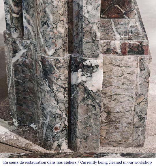 Importante cheminée de style Napoléon III en marbre Campan Importante cheminée de style Napoléon III en marbre Campan-11