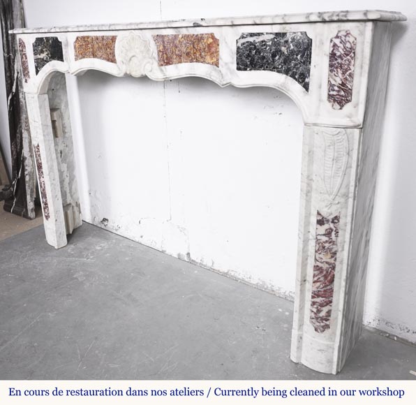 Cheminée de type provençale en marbre de Carrare veiné et en marbre de couleur-7