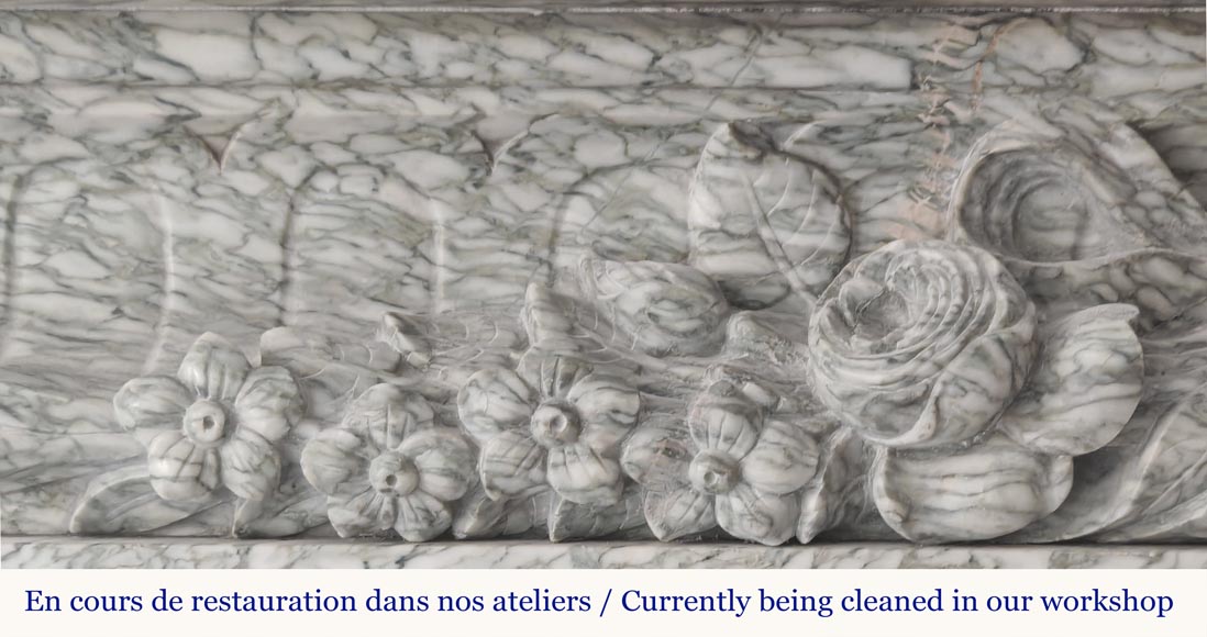 Cheminée de style Napoléon III à decor floral, en marbre vert d'Estours-2