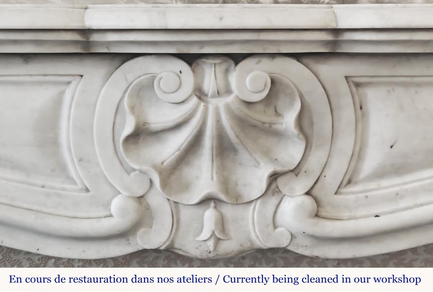 Cheminée de style Louis XV en marbre de Carrare Cheminée de style Louis XV en marbre de Carrare-1