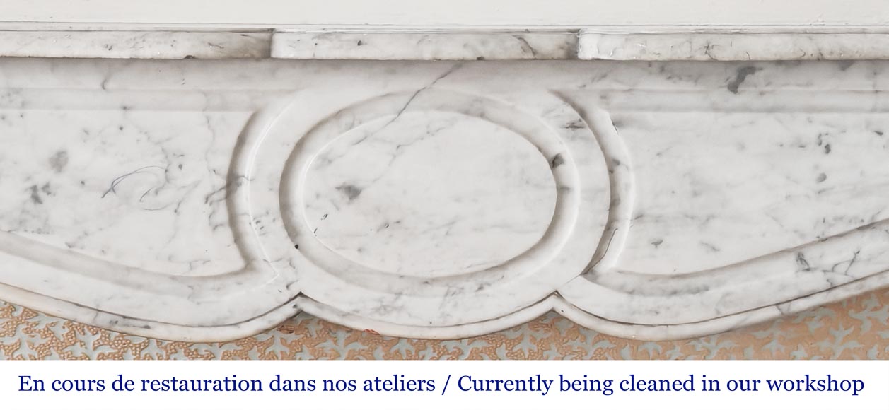 Cheminée de style Louis XV modèle Pompadour en marbre de Carrare-1