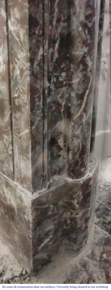 Cheminée de style Louis XIV à boudin, en marbre Rouge Royal-4