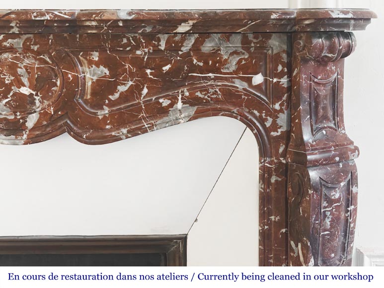 Cheminée style Louis XV modèle Pompadour, en marbre rouge du Nord-6