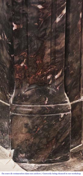 Cheminée de style Louis XV modèle Pompadour, en marbre Bois Jourdan-4