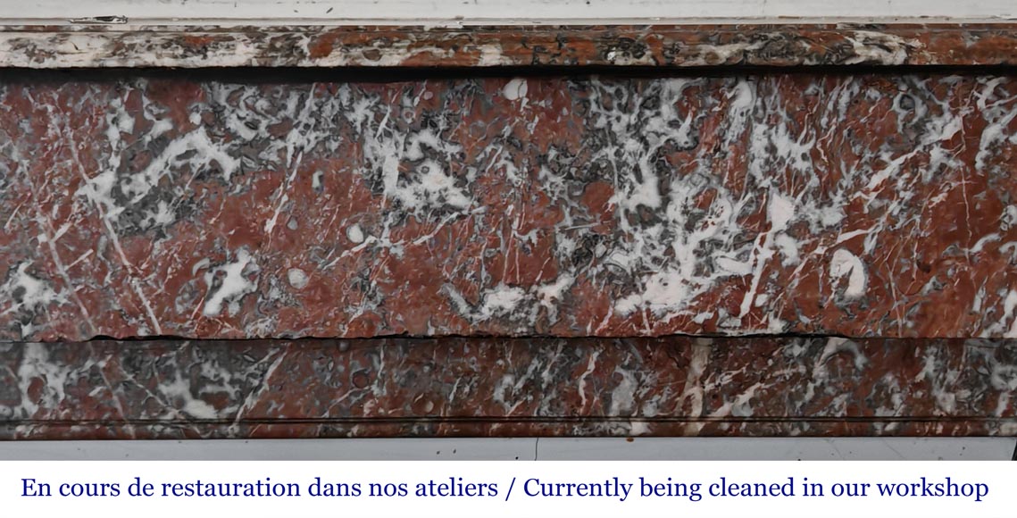 Cheminée de style Napoléon III modèle modillon, en marbre Rouge du Nord-1