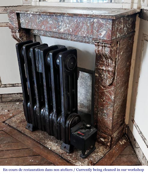 Cheminée de style Napoléon III modèle modillon, en marbre Rouge du Nord-6