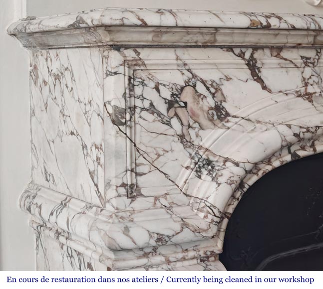 Importante cheminée de style Régence en marbre brèche violette-4