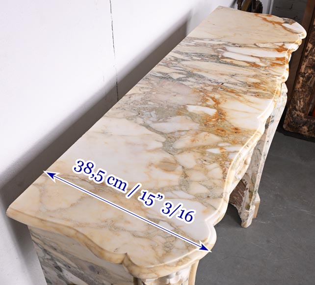 Cheminée de style Louis XV à trois coquilles en brèche de Médou-9