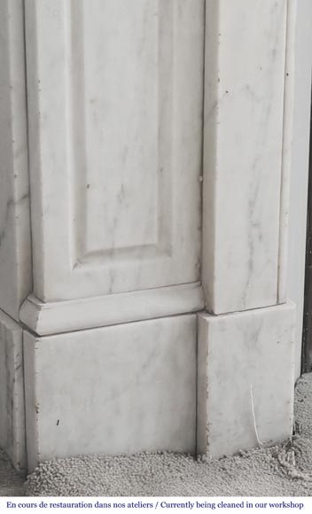 Cheminée de style Louis XV modèle Pompadour, droite, en marbre de Carrare-4