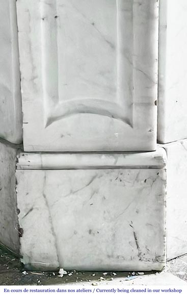 Cheminée de style Louis XV modèle Pompadour en marbre de Carrare-4